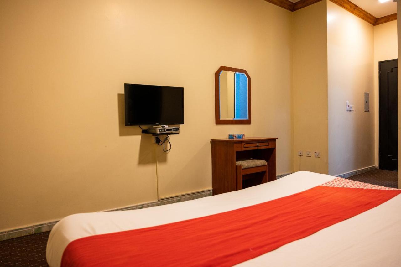Al Hamra Palace Residential شقة